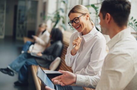 Do males get more compensation money than females in Australia?